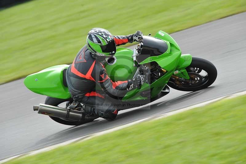 Motorcycle action photographs;anglesey circuit;anglesey trackday photographs;event digital images;eventdigitalimages;no limits trackday;oulton park circuit cheshire;peter wileman photography;trackday;trackday digital images;trackday photos;ty croes circuit wales