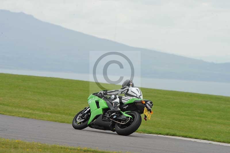 Motorcycle action photographs;anglesey circuit;anglesey trackday photographs;event digital images;eventdigitalimages;no limits trackday;oulton park circuit cheshire;peter wileman photography;trackday;trackday digital images;trackday photos;ty croes circuit wales