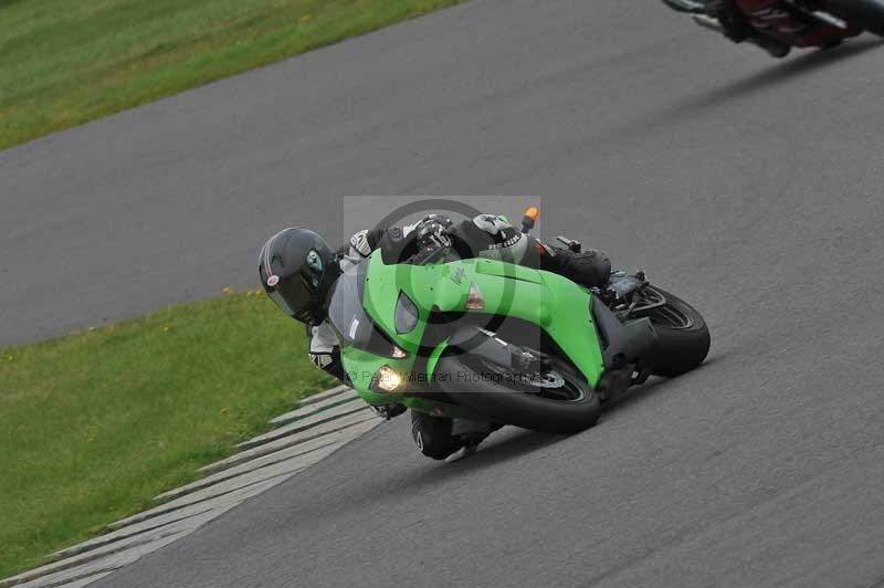 Motorcycle action photographs;anglesey circuit;anglesey trackday photographs;event digital images;eventdigitalimages;no limits trackday;oulton park circuit cheshire;peter wileman photography;trackday;trackday digital images;trackday photos;ty croes circuit wales