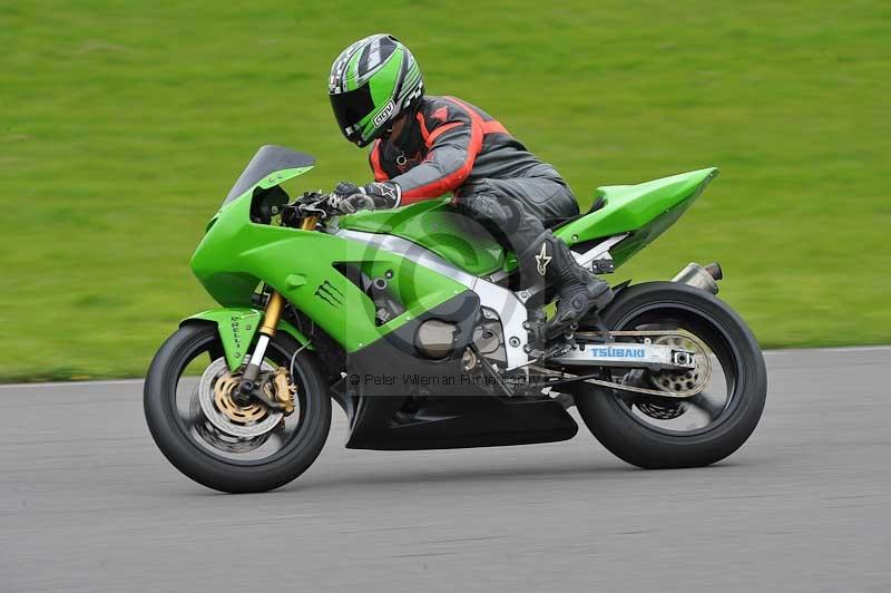 Motorcycle action photographs;anglesey circuit;anglesey trackday photographs;event digital images;eventdigitalimages;no limits trackday;oulton park circuit cheshire;peter wileman photography;trackday;trackday digital images;trackday photos;ty croes circuit wales