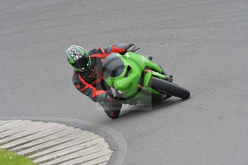 Motorcycle action photographs;anglesey circuit;anglesey trackday photographs;event digital images;eventdigitalimages;no limits trackday;oulton park circuit cheshire;peter wileman photography;trackday;trackday digital images;trackday photos;ty croes circuit wales