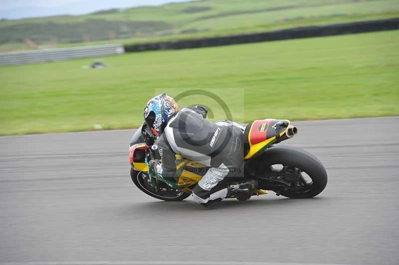 Motorcycle action photographs;anglesey circuit;anglesey trackday photographs;event digital images;eventdigitalimages;no limits trackday;oulton park circuit cheshire;peter wileman photography;trackday;trackday digital images;trackday photos;ty croes circuit wales