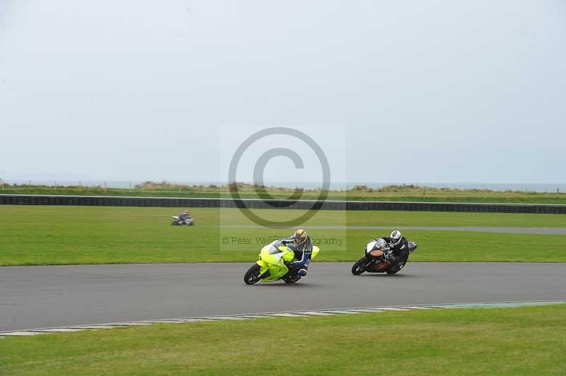 Motorcycle action photographs;anglesey circuit;anglesey trackday photographs;event digital images;eventdigitalimages;no limits trackday;oulton park circuit cheshire;peter wileman photography;trackday;trackday digital images;trackday photos;ty croes circuit wales