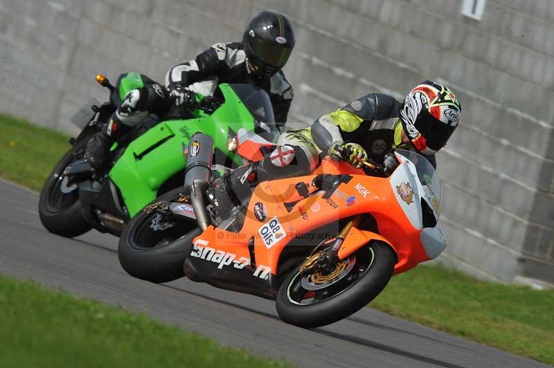 Motorcycle action photographs;anglesey circuit;anglesey trackday photographs;event digital images;eventdigitalimages;no limits trackday;oulton park circuit cheshire;peter wileman photography;trackday;trackday digital images;trackday photos;ty croes circuit wales