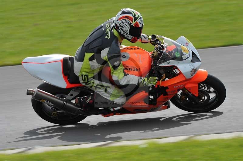 Motorcycle action photographs;anglesey circuit;anglesey trackday photographs;event digital images;eventdigitalimages;no limits trackday;oulton park circuit cheshire;peter wileman photography;trackday;trackday digital images;trackday photos;ty croes circuit wales