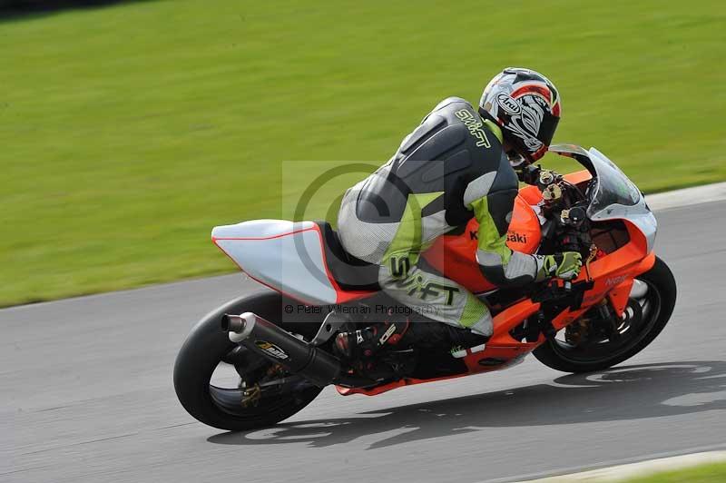 Motorcycle action photographs;anglesey circuit;anglesey trackday photographs;event digital images;eventdigitalimages;no limits trackday;oulton park circuit cheshire;peter wileman photography;trackday;trackday digital images;trackday photos;ty croes circuit wales