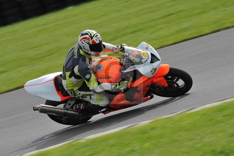 Motorcycle action photographs;anglesey circuit;anglesey trackday photographs;event digital images;eventdigitalimages;no limits trackday;oulton park circuit cheshire;peter wileman photography;trackday;trackday digital images;trackday photos;ty croes circuit wales