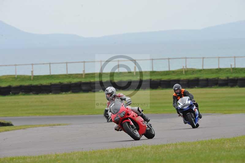 Motorcycle action photographs;anglesey circuit;anglesey trackday photographs;event digital images;eventdigitalimages;no limits trackday;oulton park circuit cheshire;peter wileman photography;trackday;trackday digital images;trackday photos;ty croes circuit wales