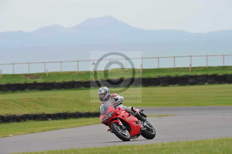 Motorcycle action photographs;anglesey circuit;anglesey trackday photographs;event digital images;eventdigitalimages;no limits trackday;oulton park circuit cheshire;peter wileman photography;trackday;trackday digital images;trackday photos;ty croes circuit wales