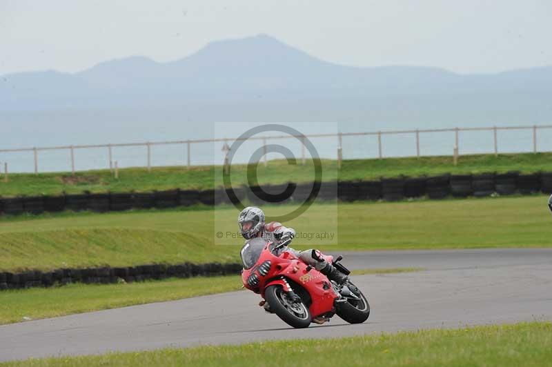 Motorcycle action photographs;anglesey circuit;anglesey trackday photographs;event digital images;eventdigitalimages;no limits trackday;oulton park circuit cheshire;peter wileman photography;trackday;trackday digital images;trackday photos;ty croes circuit wales