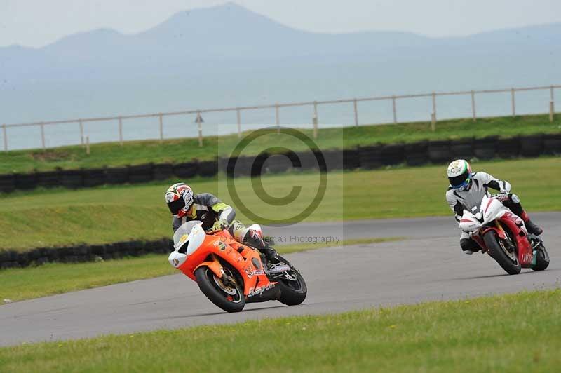 Motorcycle action photographs;anglesey circuit;anglesey trackday photographs;event digital images;eventdigitalimages;no limits trackday;oulton park circuit cheshire;peter wileman photography;trackday;trackday digital images;trackday photos;ty croes circuit wales