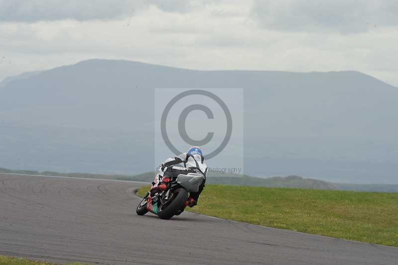 Motorcycle action photographs;anglesey circuit;anglesey trackday photographs;event digital images;eventdigitalimages;no limits trackday;oulton park circuit cheshire;peter wileman photography;trackday;trackday digital images;trackday photos;ty croes circuit wales