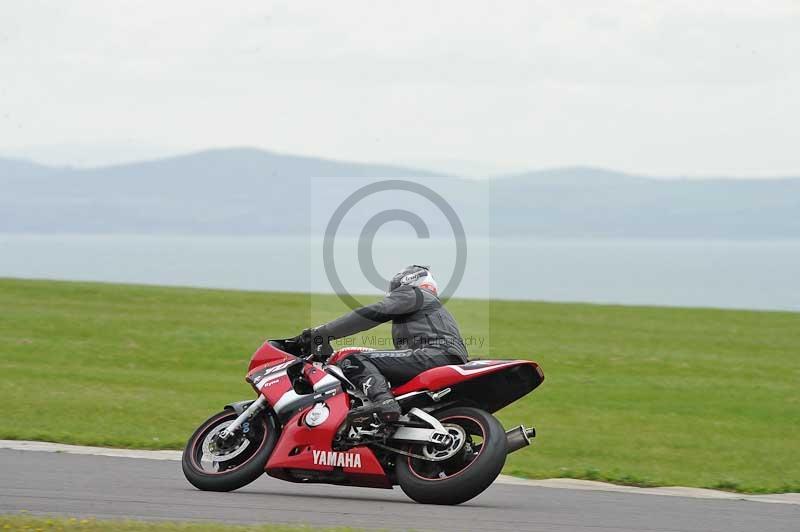 Motorcycle action photographs;anglesey circuit;anglesey trackday photographs;event digital images;eventdigitalimages;no limits trackday;oulton park circuit cheshire;peter wileman photography;trackday;trackday digital images;trackday photos;ty croes circuit wales