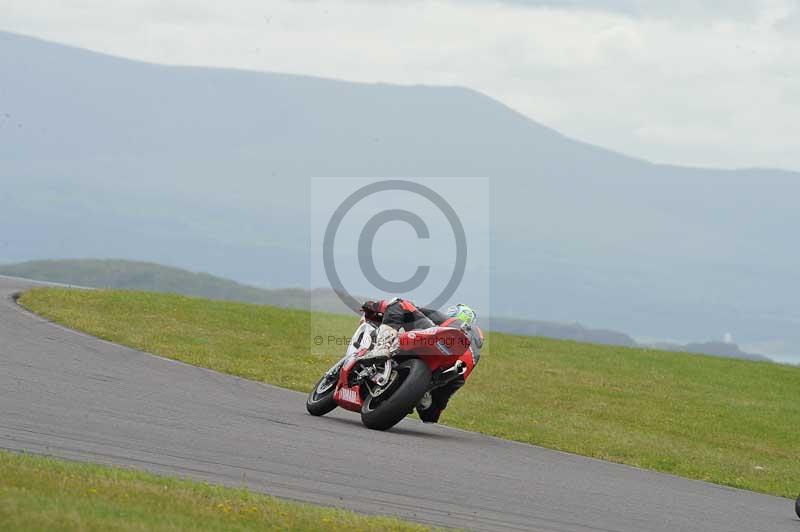 Motorcycle action photographs;anglesey circuit;anglesey trackday photographs;event digital images;eventdigitalimages;no limits trackday;oulton park circuit cheshire;peter wileman photography;trackday;trackday digital images;trackday photos;ty croes circuit wales