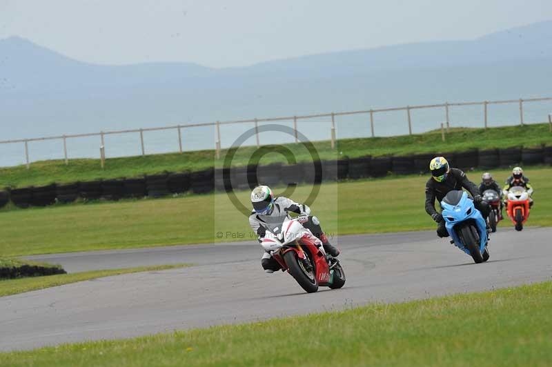 Motorcycle action photographs;anglesey circuit;anglesey trackday photographs;event digital images;eventdigitalimages;no limits trackday;oulton park circuit cheshire;peter wileman photography;trackday;trackday digital images;trackday photos;ty croes circuit wales