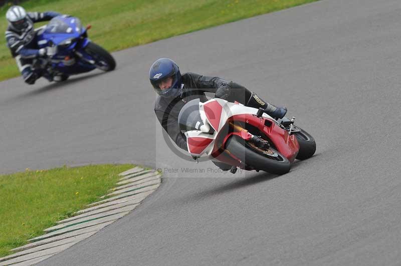 Motorcycle action photographs;anglesey circuit;anglesey trackday photographs;event digital images;eventdigitalimages;no limits trackday;oulton park circuit cheshire;peter wileman photography;trackday;trackday digital images;trackday photos;ty croes circuit wales