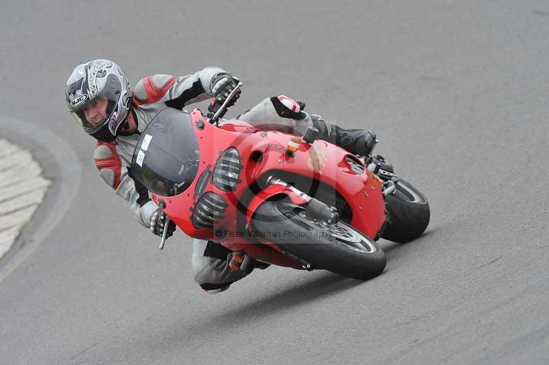 Motorcycle action photographs;anglesey circuit;anglesey trackday photographs;event digital images;eventdigitalimages;no limits trackday;oulton park circuit cheshire;peter wileman photography;trackday;trackday digital images;trackday photos;ty croes circuit wales