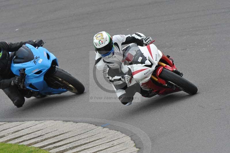 Motorcycle action photographs;anglesey circuit;anglesey trackday photographs;event digital images;eventdigitalimages;no limits trackday;oulton park circuit cheshire;peter wileman photography;trackday;trackday digital images;trackday photos;ty croes circuit wales