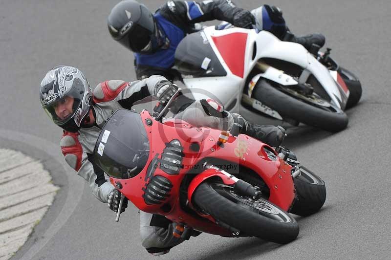 Motorcycle action photographs;anglesey circuit;anglesey trackday photographs;event digital images;eventdigitalimages;no limits trackday;oulton park circuit cheshire;peter wileman photography;trackday;trackday digital images;trackday photos;ty croes circuit wales