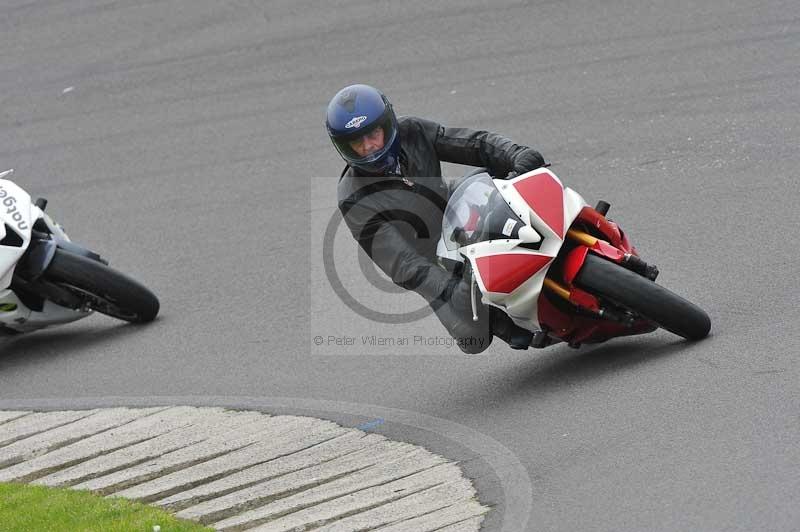 Motorcycle action photographs;anglesey circuit;anglesey trackday photographs;event digital images;eventdigitalimages;no limits trackday;oulton park circuit cheshire;peter wileman photography;trackday;trackday digital images;trackday photos;ty croes circuit wales