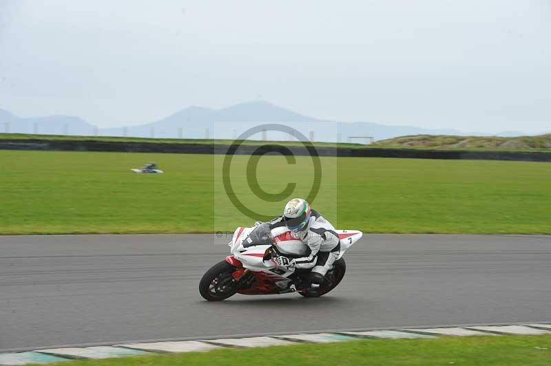 Motorcycle action photographs;anglesey circuit;anglesey trackday photographs;event digital images;eventdigitalimages;no limits trackday;oulton park circuit cheshire;peter wileman photography;trackday;trackday digital images;trackday photos;ty croes circuit wales