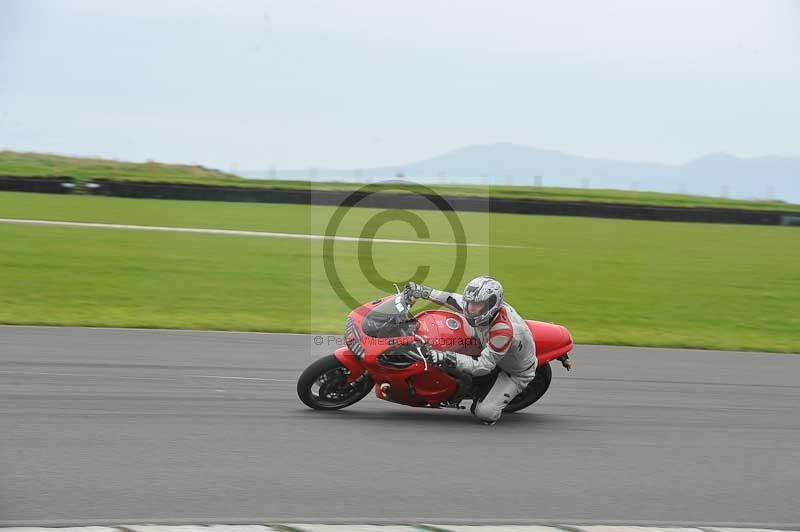 Motorcycle action photographs;anglesey circuit;anglesey trackday photographs;event digital images;eventdigitalimages;no limits trackday;oulton park circuit cheshire;peter wileman photography;trackday;trackday digital images;trackday photos;ty croes circuit wales