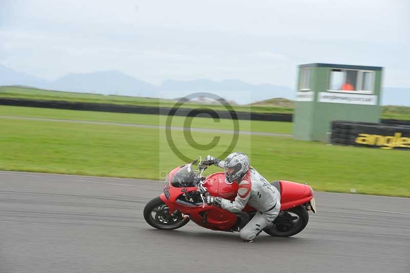 Motorcycle action photographs;anglesey circuit;anglesey trackday photographs;event digital images;eventdigitalimages;no limits trackday;oulton park circuit cheshire;peter wileman photography;trackday;trackday digital images;trackday photos;ty croes circuit wales