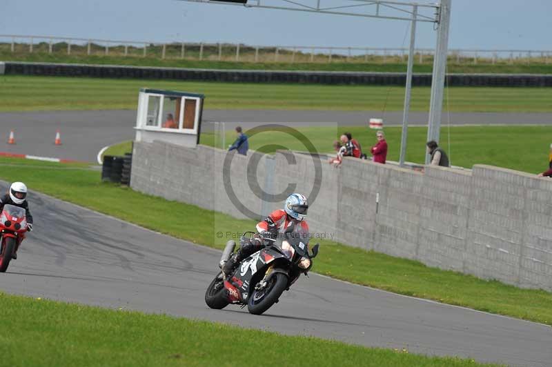 Motorcycle action photographs;anglesey circuit;anglesey trackday photographs;event digital images;eventdigitalimages;no limits trackday;oulton park circuit cheshire;peter wileman photography;trackday;trackday digital images;trackday photos;ty croes circuit wales