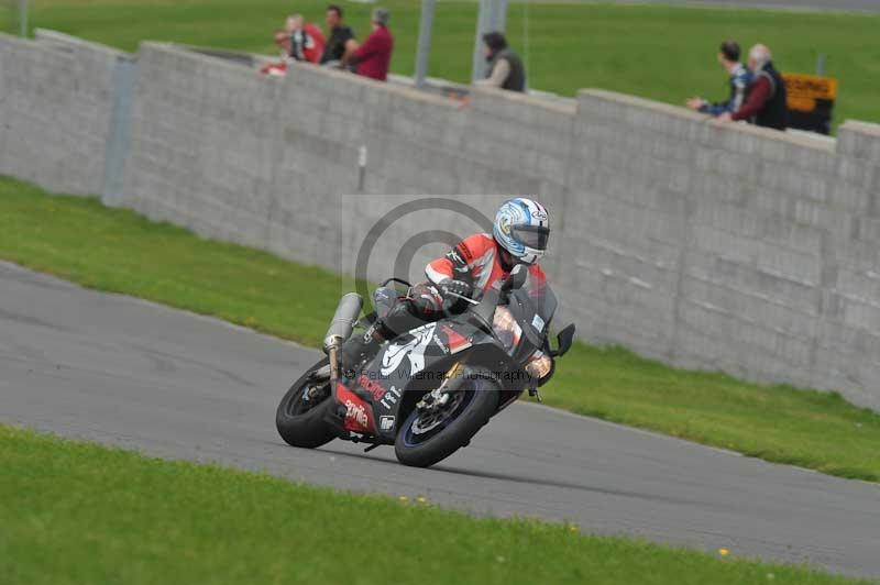 Motorcycle action photographs;anglesey circuit;anglesey trackday photographs;event digital images;eventdigitalimages;no limits trackday;oulton park circuit cheshire;peter wileman photography;trackday;trackday digital images;trackday photos;ty croes circuit wales