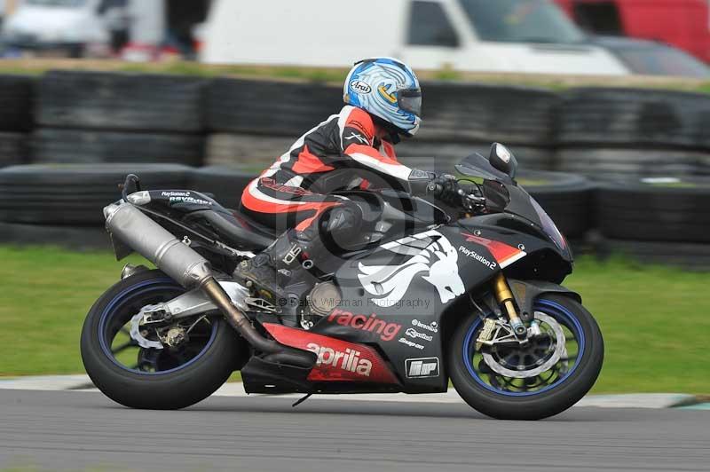 Motorcycle action photographs;anglesey circuit;anglesey trackday photographs;event digital images;eventdigitalimages;no limits trackday;oulton park circuit cheshire;peter wileman photography;trackday;trackday digital images;trackday photos;ty croes circuit wales