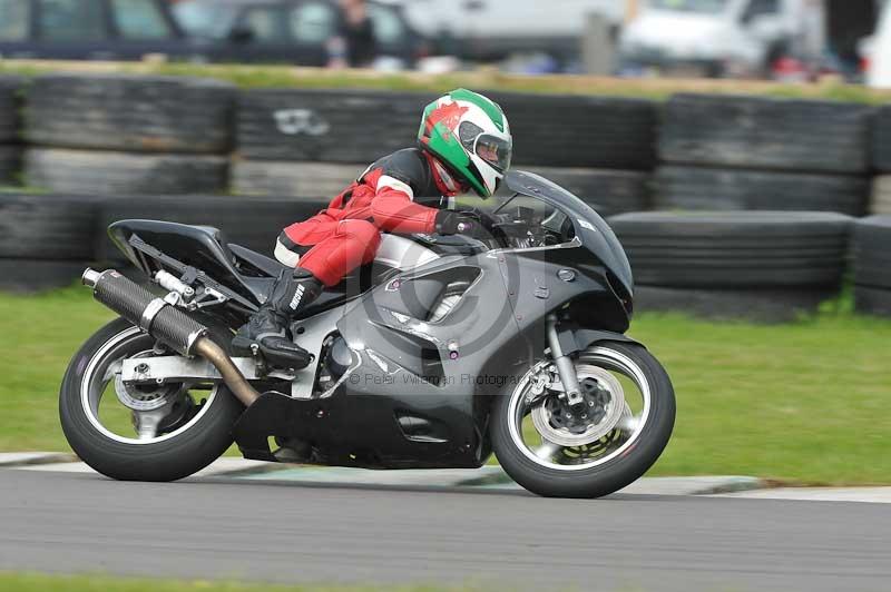 Motorcycle action photographs;anglesey circuit;anglesey trackday photographs;event digital images;eventdigitalimages;no limits trackday;oulton park circuit cheshire;peter wileman photography;trackday;trackday digital images;trackday photos;ty croes circuit wales