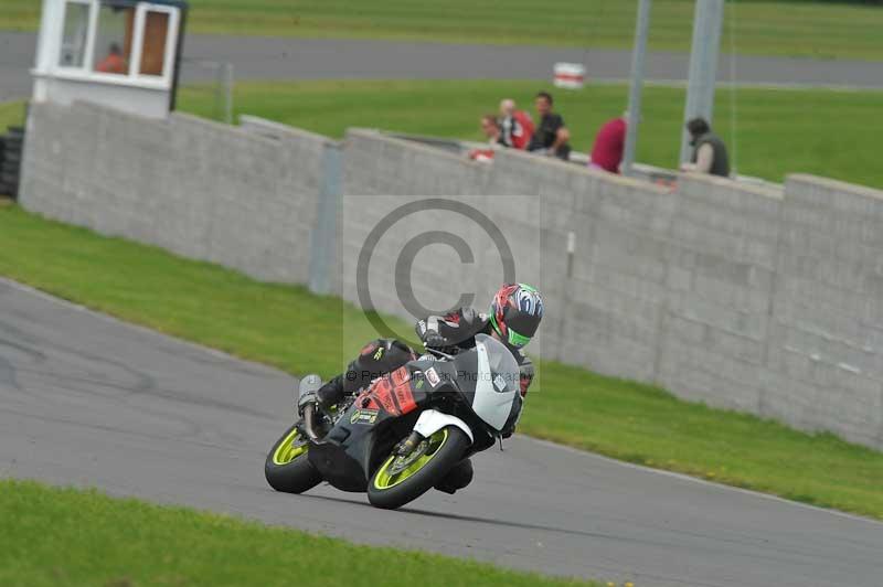 Motorcycle action photographs;anglesey circuit;anglesey trackday photographs;event digital images;eventdigitalimages;no limits trackday;oulton park circuit cheshire;peter wileman photography;trackday;trackday digital images;trackday photos;ty croes circuit wales