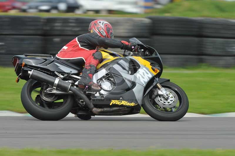 Motorcycle action photographs;anglesey circuit;anglesey trackday photographs;event digital images;eventdigitalimages;no limits trackday;oulton park circuit cheshire;peter wileman photography;trackday;trackday digital images;trackday photos;ty croes circuit wales