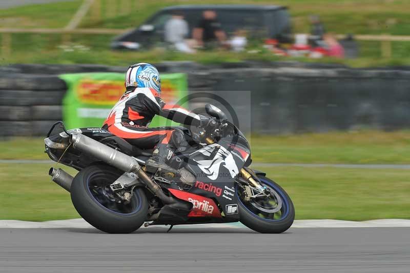 Motorcycle action photographs;anglesey circuit;anglesey trackday photographs;event digital images;eventdigitalimages;no limits trackday;oulton park circuit cheshire;peter wileman photography;trackday;trackday digital images;trackday photos;ty croes circuit wales