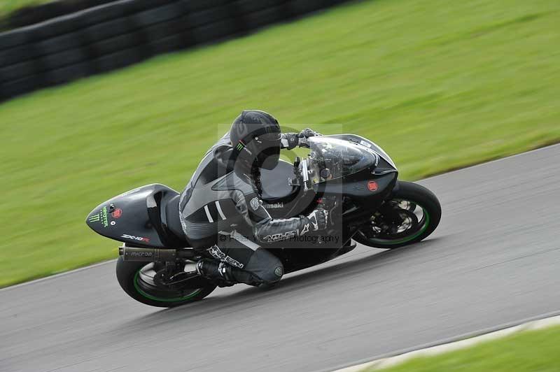 Motorcycle action photographs;anglesey circuit;anglesey trackday photographs;event digital images;eventdigitalimages;no limits trackday;oulton park circuit cheshire;peter wileman photography;trackday;trackday digital images;trackday photos;ty croes circuit wales