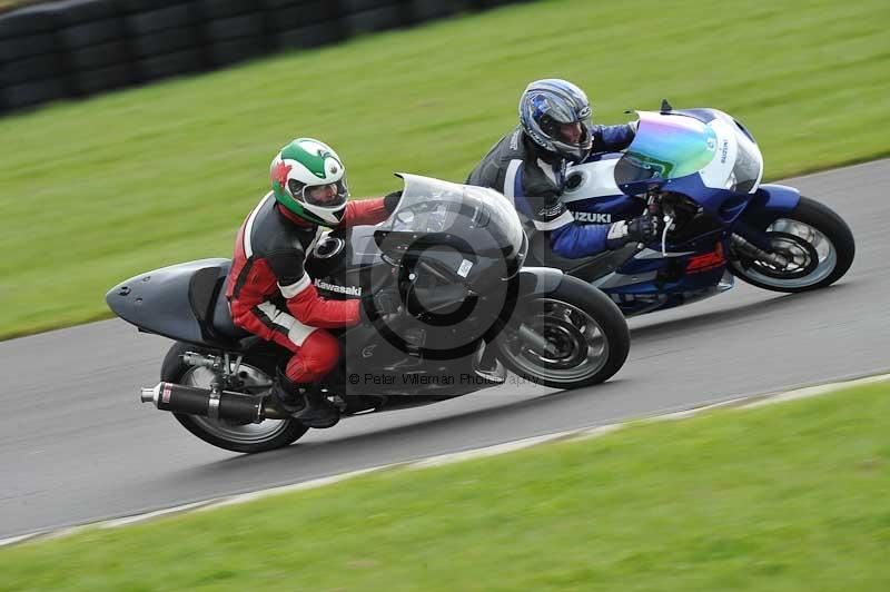 Motorcycle action photographs;anglesey circuit;anglesey trackday photographs;event digital images;eventdigitalimages;no limits trackday;oulton park circuit cheshire;peter wileman photography;trackday;trackday digital images;trackday photos;ty croes circuit wales