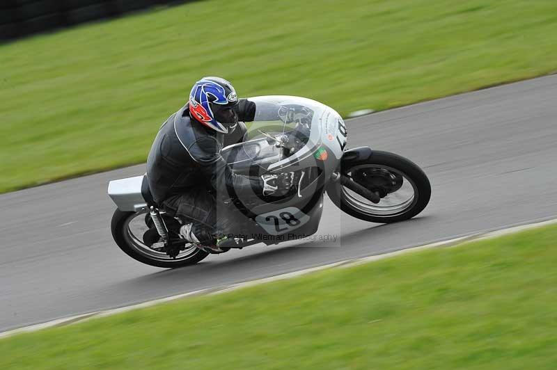 Motorcycle action photographs;anglesey circuit;anglesey trackday photographs;event digital images;eventdigitalimages;no limits trackday;oulton park circuit cheshire;peter wileman photography;trackday;trackday digital images;trackday photos;ty croes circuit wales