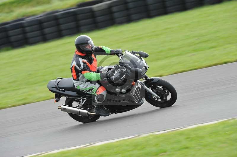 Motorcycle action photographs;anglesey circuit;anglesey trackday photographs;event digital images;eventdigitalimages;no limits trackday;oulton park circuit cheshire;peter wileman photography;trackday;trackday digital images;trackday photos;ty croes circuit wales