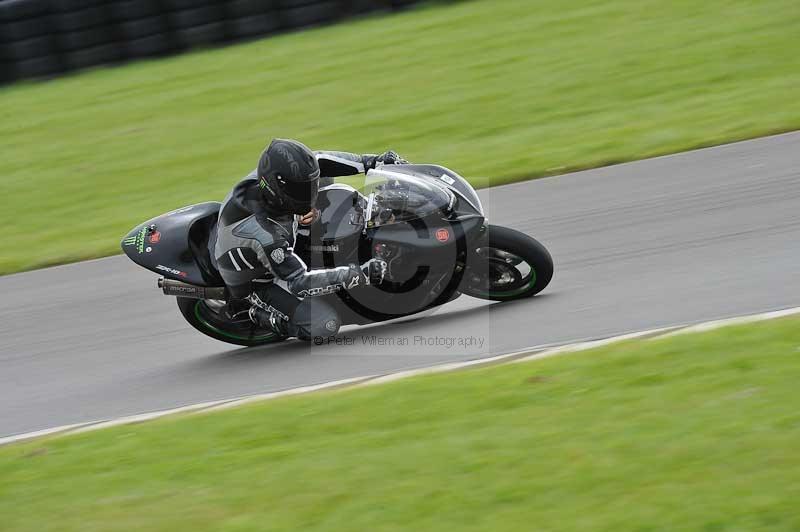 Motorcycle action photographs;anglesey circuit;anglesey trackday photographs;event digital images;eventdigitalimages;no limits trackday;oulton park circuit cheshire;peter wileman photography;trackday;trackday digital images;trackday photos;ty croes circuit wales