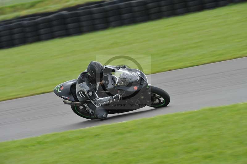 Motorcycle action photographs;anglesey circuit;anglesey trackday photographs;event digital images;eventdigitalimages;no limits trackday;oulton park circuit cheshire;peter wileman photography;trackday;trackday digital images;trackday photos;ty croes circuit wales