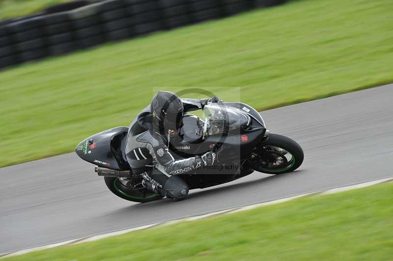 Motorcycle action photographs;anglesey circuit;anglesey trackday photographs;event digital images;eventdigitalimages;no limits trackday;oulton park circuit cheshire;peter wileman photography;trackday;trackday digital images;trackday photos;ty croes circuit wales