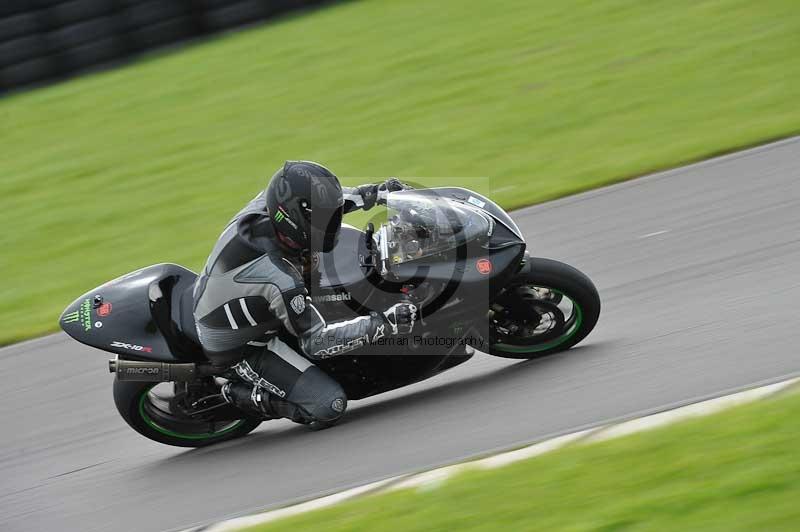 Motorcycle action photographs;anglesey circuit;anglesey trackday photographs;event digital images;eventdigitalimages;no limits trackday;oulton park circuit cheshire;peter wileman photography;trackday;trackday digital images;trackday photos;ty croes circuit wales