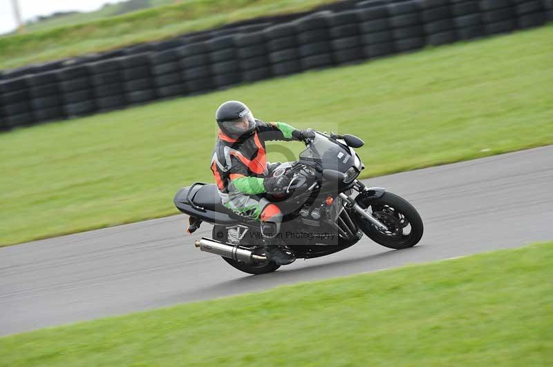 Motorcycle action photographs;anglesey circuit;anglesey trackday photographs;event digital images;eventdigitalimages;no limits trackday;oulton park circuit cheshire;peter wileman photography;trackday;trackday digital images;trackday photos;ty croes circuit wales