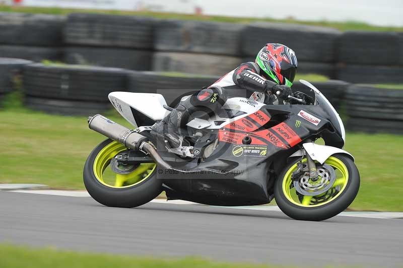 Motorcycle action photographs;anglesey circuit;anglesey trackday photographs;event digital images;eventdigitalimages;no limits trackday;oulton park circuit cheshire;peter wileman photography;trackday;trackday digital images;trackday photos;ty croes circuit wales