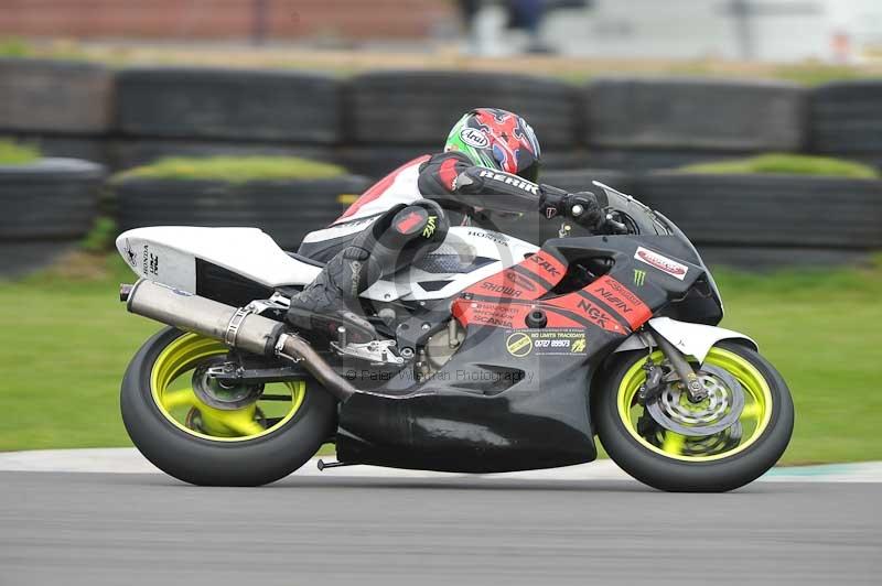 Motorcycle action photographs;anglesey circuit;anglesey trackday photographs;event digital images;eventdigitalimages;no limits trackday;oulton park circuit cheshire;peter wileman photography;trackday;trackday digital images;trackday photos;ty croes circuit wales