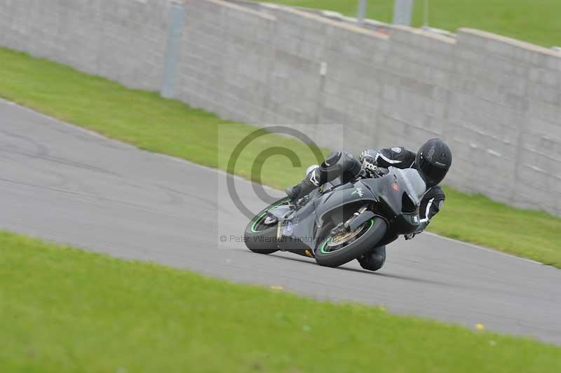 Motorcycle action photographs;anglesey circuit;anglesey trackday photographs;event digital images;eventdigitalimages;no limits trackday;oulton park circuit cheshire;peter wileman photography;trackday;trackday digital images;trackday photos;ty croes circuit wales