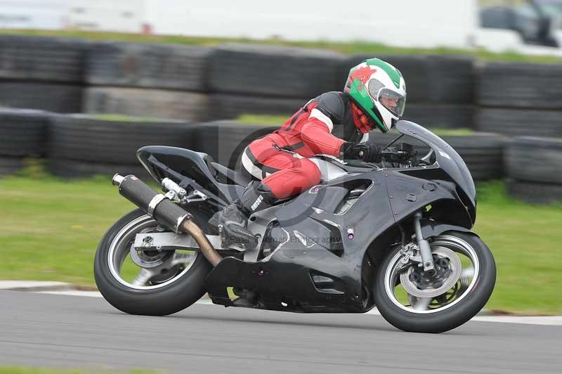 Motorcycle action photographs;anglesey circuit;anglesey trackday photographs;event digital images;eventdigitalimages;no limits trackday;oulton park circuit cheshire;peter wileman photography;trackday;trackday digital images;trackday photos;ty croes circuit wales