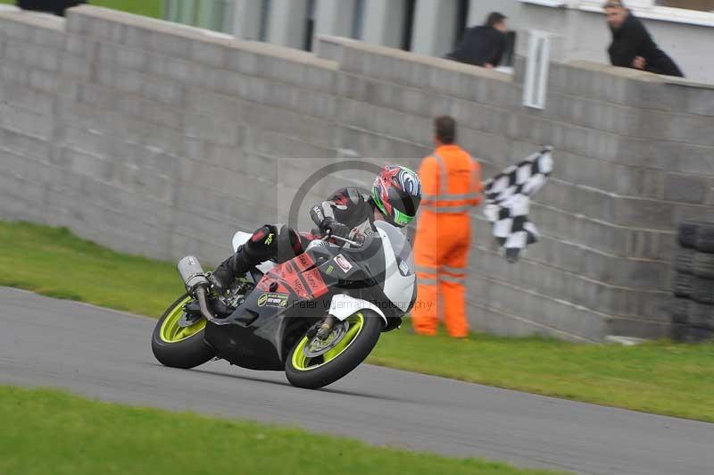 Motorcycle action photographs;anglesey circuit;anglesey trackday photographs;event digital images;eventdigitalimages;no limits trackday;oulton park circuit cheshire;peter wileman photography;trackday;trackday digital images;trackday photos;ty croes circuit wales