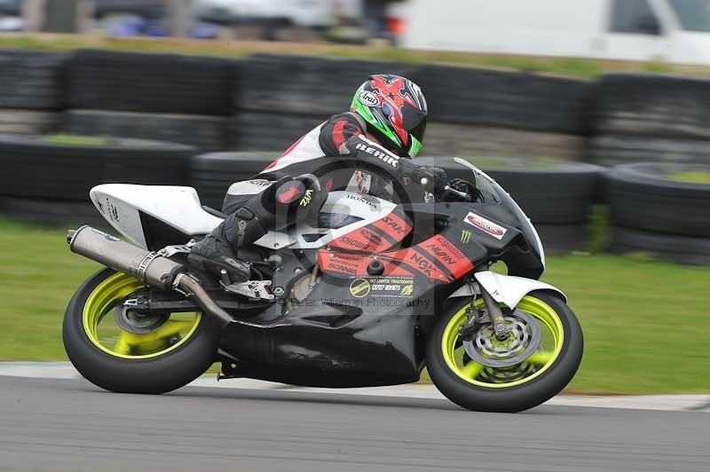 Motorcycle action photographs;anglesey circuit;anglesey trackday photographs;event digital images;eventdigitalimages;no limits trackday;oulton park circuit cheshire;peter wileman photography;trackday;trackday digital images;trackday photos;ty croes circuit wales