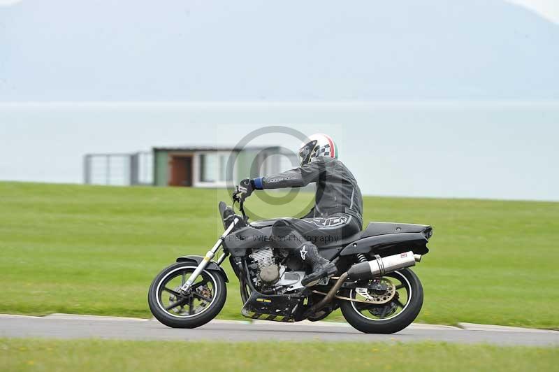 Motorcycle action photographs;anglesey circuit;anglesey trackday photographs;event digital images;eventdigitalimages;no limits trackday;oulton park circuit cheshire;peter wileman photography;trackday;trackday digital images;trackday photos;ty croes circuit wales